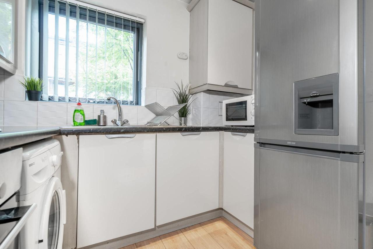 City Centre Townhouse - 3 Bedrooms - Garage - Parking - Top Rated 버밍엄 외부 사진
